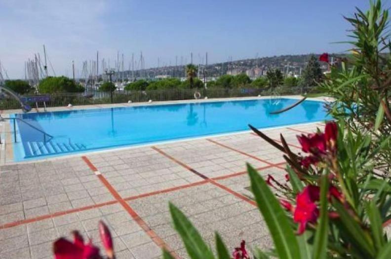 Hotel Stella Blue Floating House Portorose Esterno foto