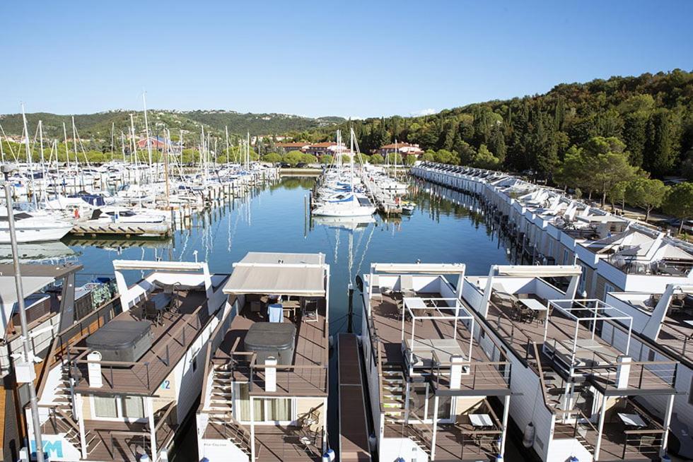 Hotel Stella Blue Floating House Portorose Esterno foto
