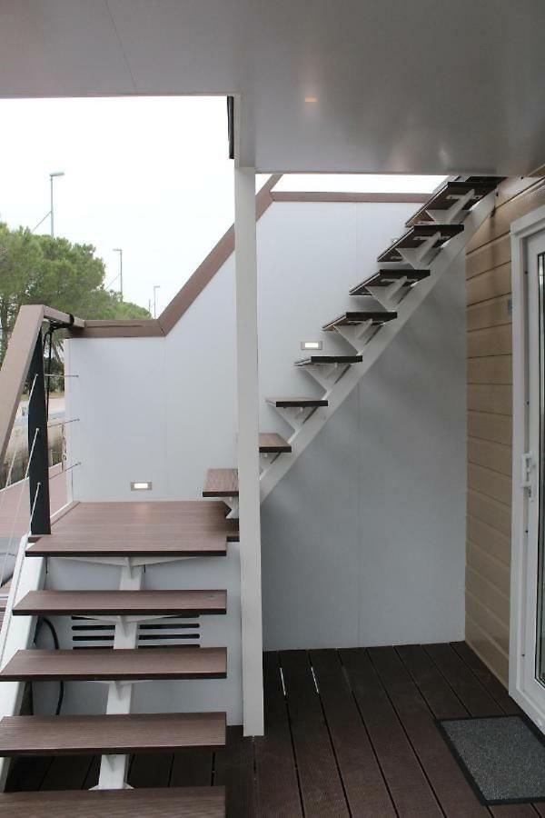 Hotel Stella Blue Floating House Portorose Esterno foto
