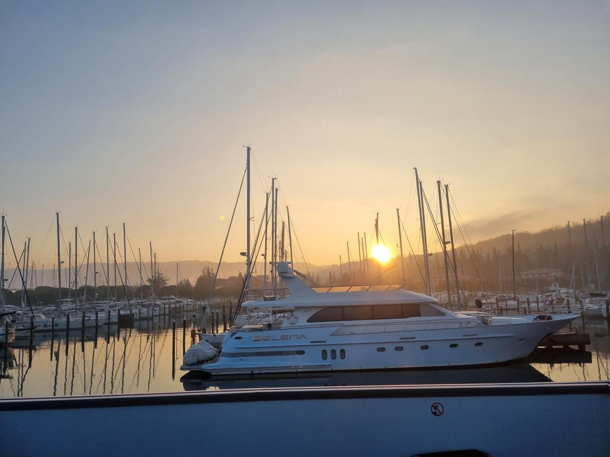 Hotel Stella Blue Floating House Portorose Esterno foto